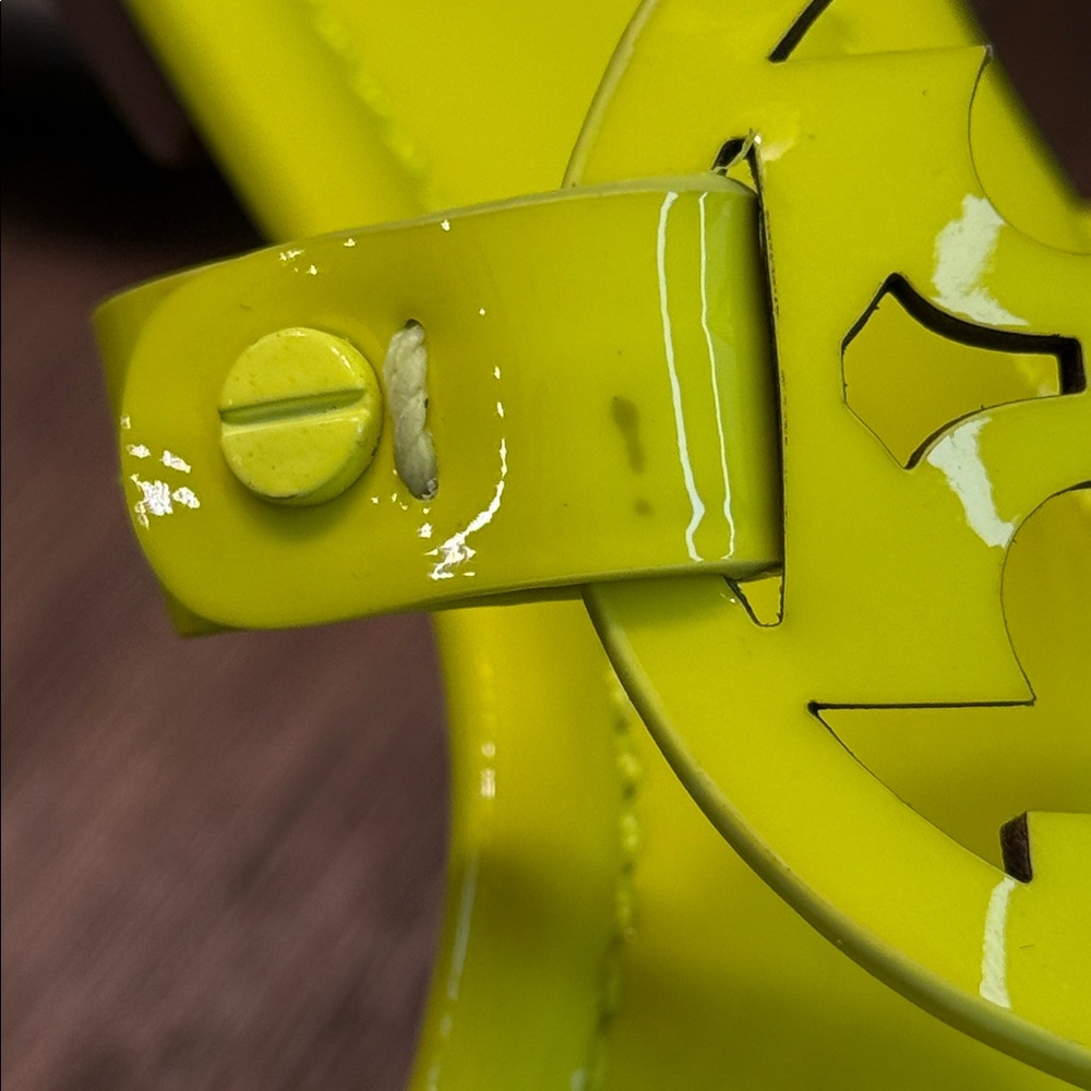 Tory Burch Miller Patent Leather Fluo Neon  YELLOW - Picture 10 of 13